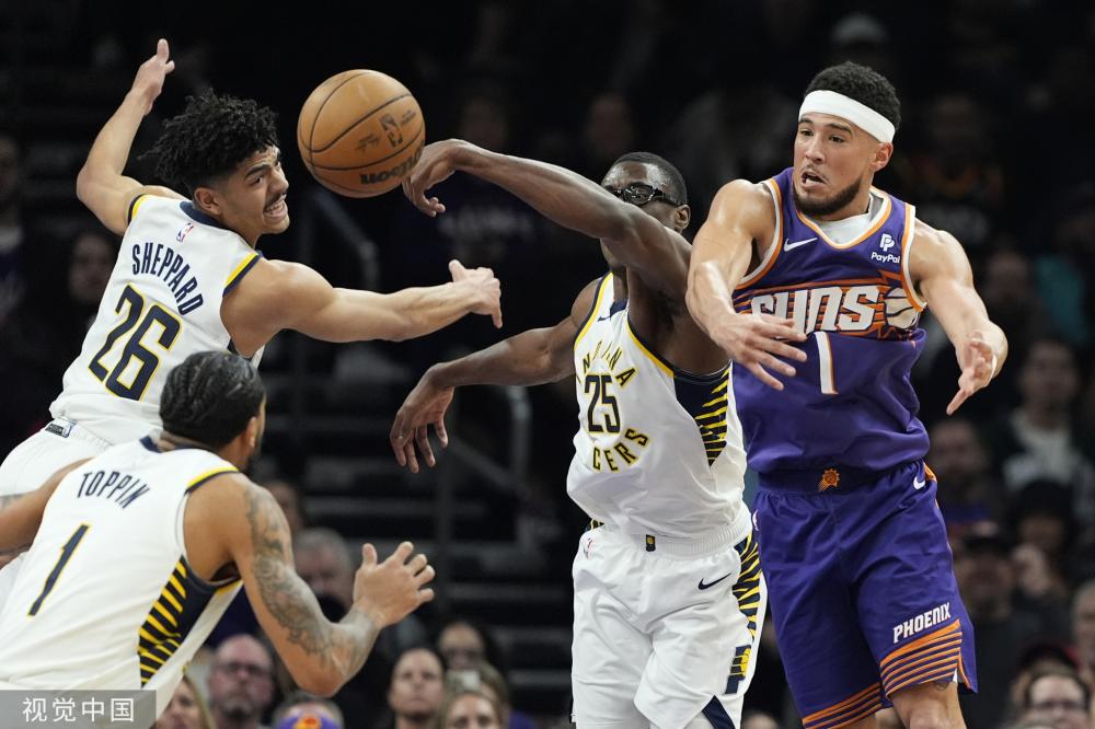 他在场时的 他在场时的