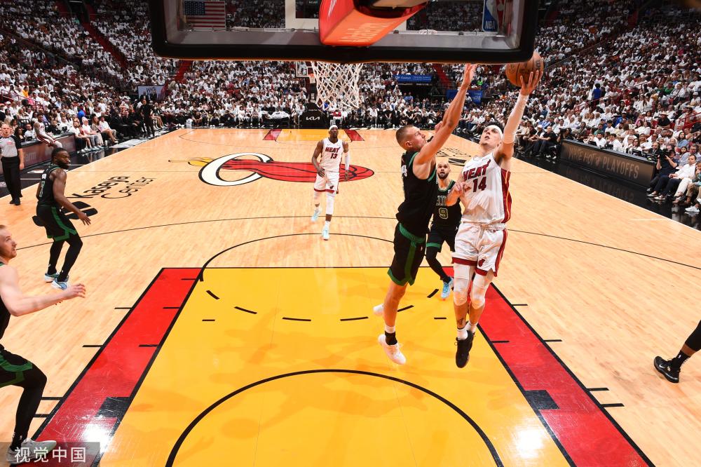 利物浦一直 利物浦一直