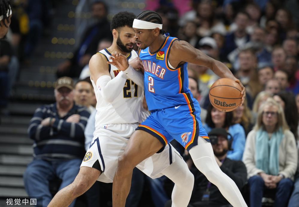 边路突破时 边路突破时